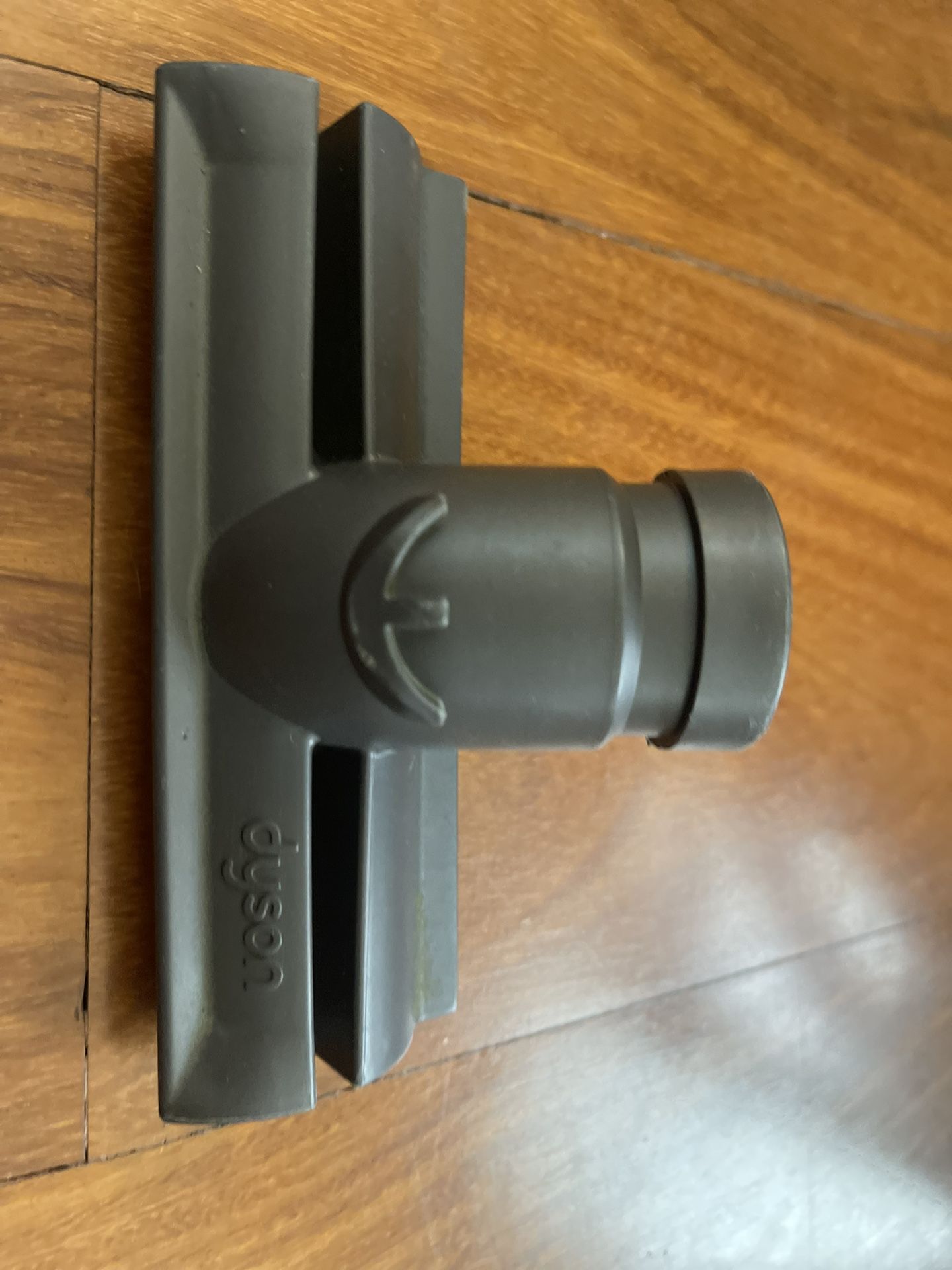 Dyson Vacuum Attachment