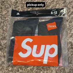 Black Supreme Socks 