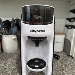 Baby Brezza Formula Pro