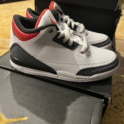 Jordan 3 Retro Size 2y $120