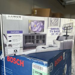 Sanus Universal TV Stand 60”