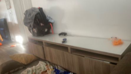 Tv dresser