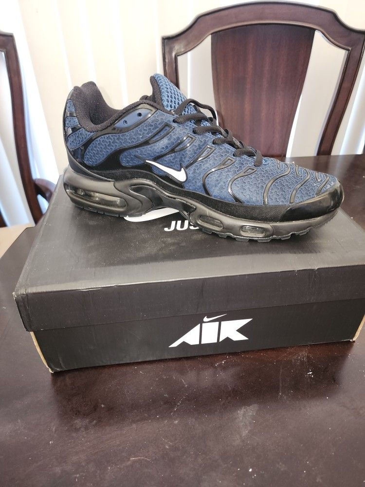 NIKE AIR MAX PLUS TXT