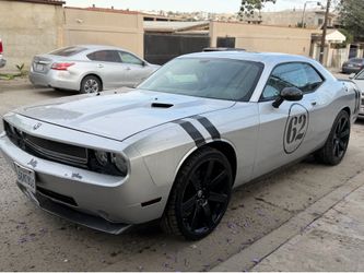 Dodge challenger r/t hemi