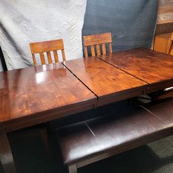 Nice Family Size Table For 6