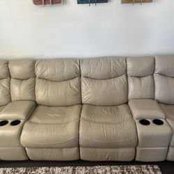 Havertys Wrangler Beige Recliner Couch 