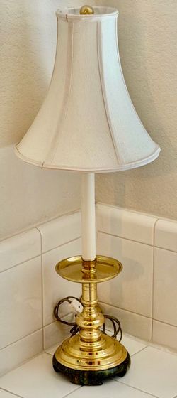 Very attractive, understated LAMP - Like brand new