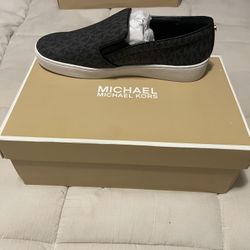 Michael Kors Women Shoe