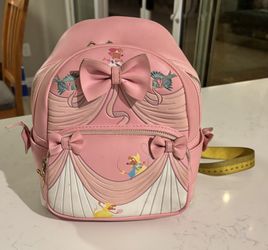 Cinderella lounge fly backpack