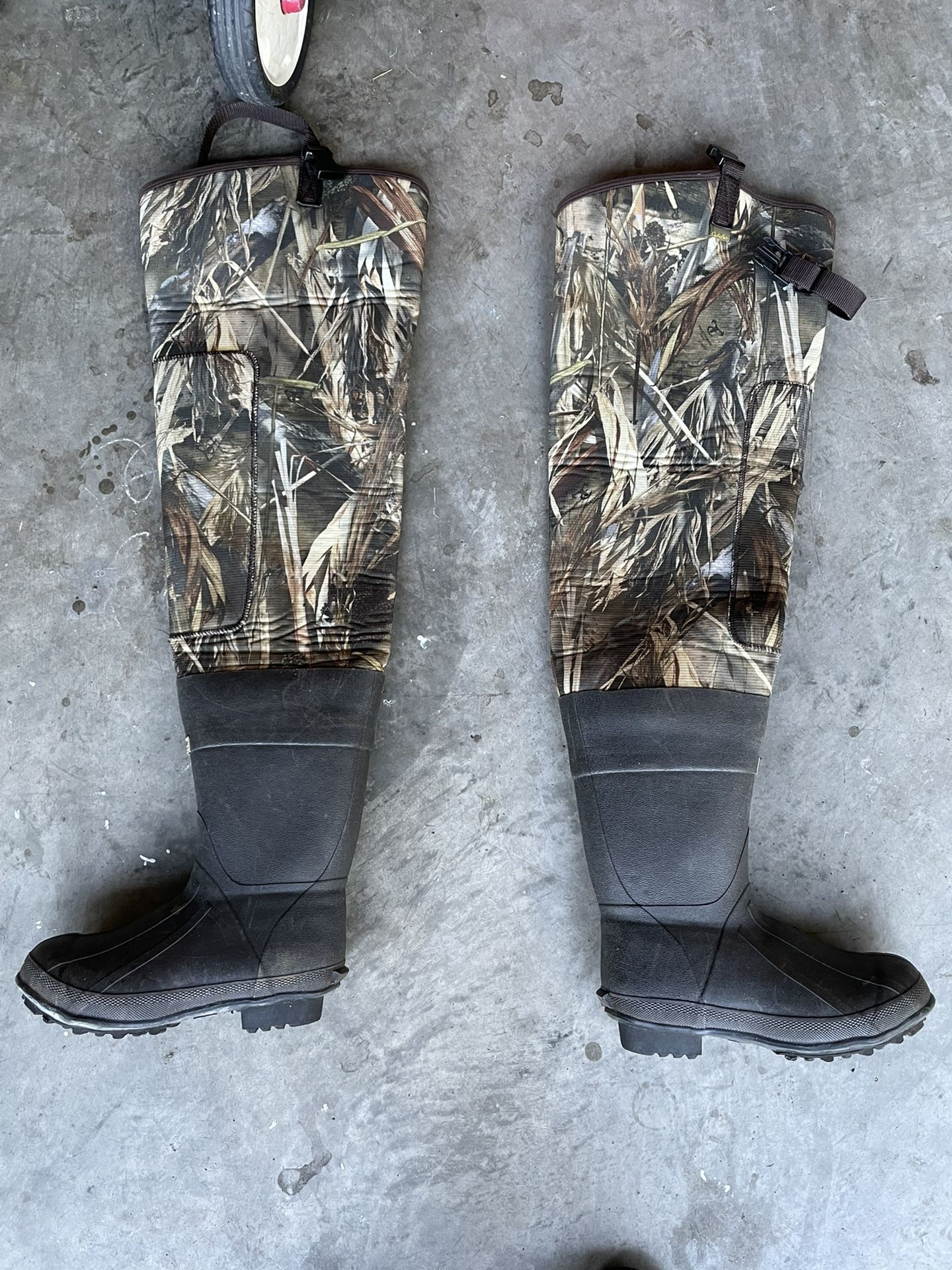 Cabelas Insulated Hip Waders for Sale in Tenino, WA OfferUp