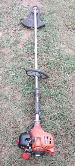 Echo SRM-225 2 Cycle Straight Shaft Weedeater Located In Southmont North Carolina