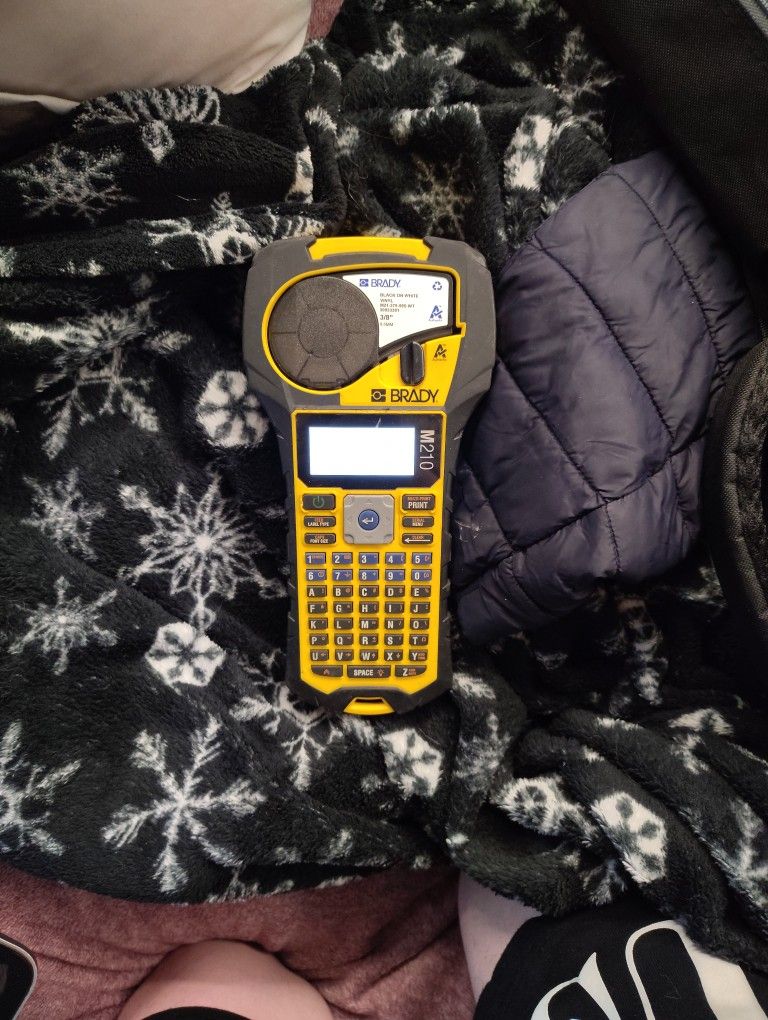 Brady M210 Labler