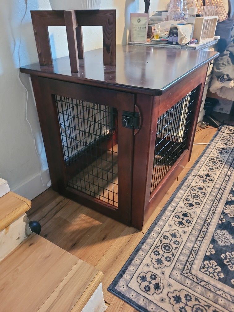Classic Wire Mesh Dog Crate/End Table