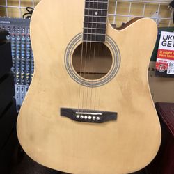 Acoustic Guitar (Used Condition) Missing 3 Nut Turning Pegs W/ Scratches & Minor Chips To Guitar