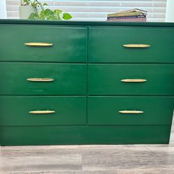 Dresser - 6 Drawer