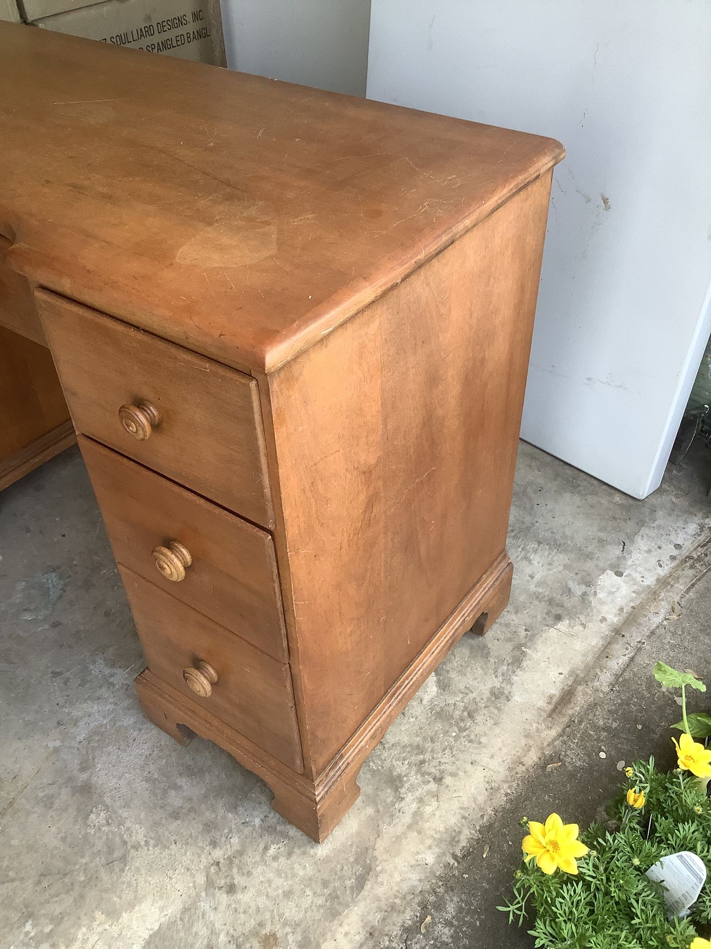7 Drawer Solid Wood Desk