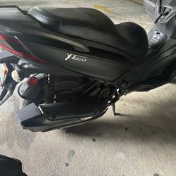 Kymko 300  Scooter 2018