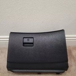 LOCAL PICK UP ONLY 08-13 INFNTI G35/37 SEDAN GLOVE BOX COMPLETE ASSMBLY HOUSING