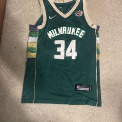 Giannis Antetokounmpo Jersey 