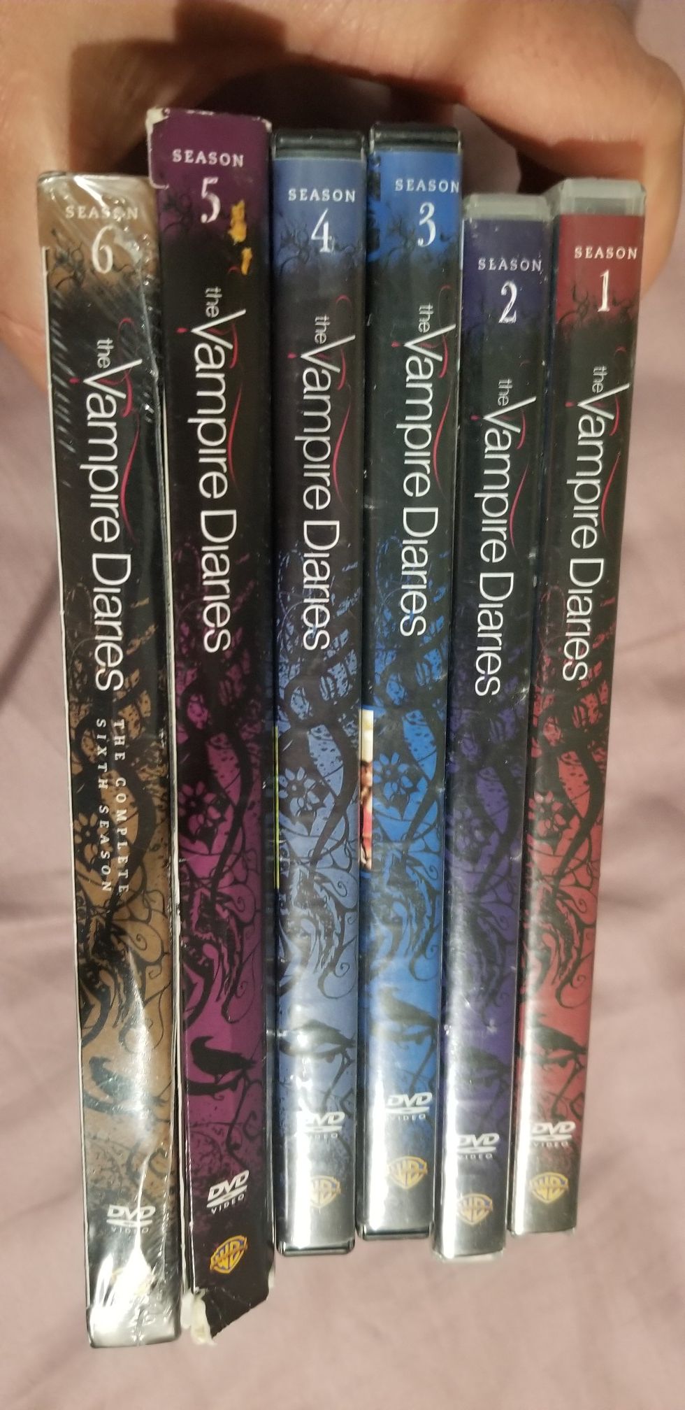 Vampire diaries DVD, full series (6 series), what's your offer