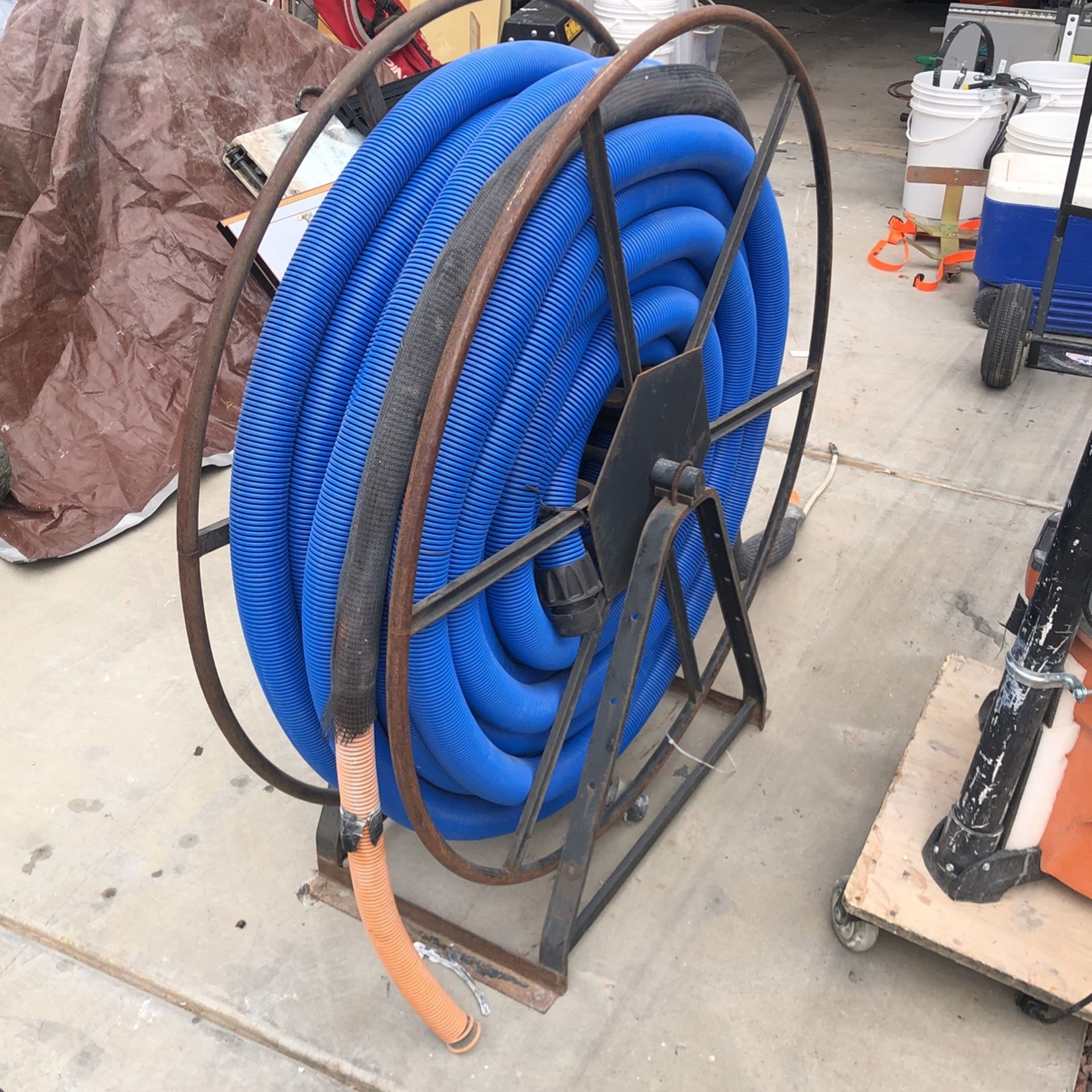 Vacuum Hose Reel Carpet Cleaning + Vacuum Hose