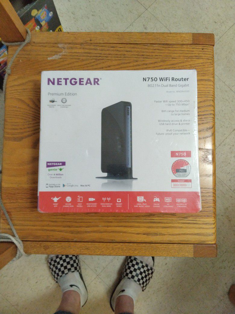 Netgear N750 WiFi Router