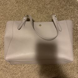 Medium Size Tory Burch Tote “York”