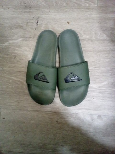 Quicksilver Slip-ons Avocado Color