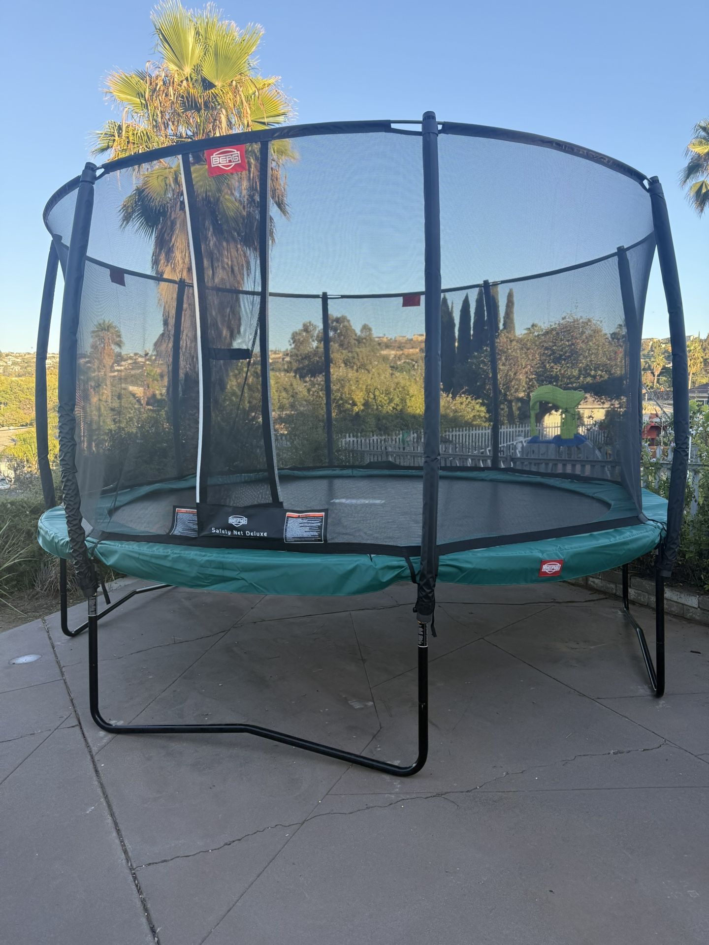 BERG Champion Regular Trampoline 11ft + Safety Net Deluxe