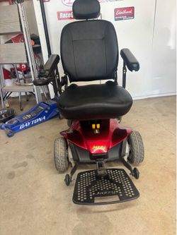 Jazzy Elite power wheelchair