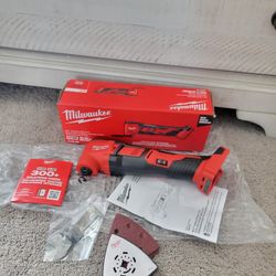 Milwaukee Multi-tool M18 