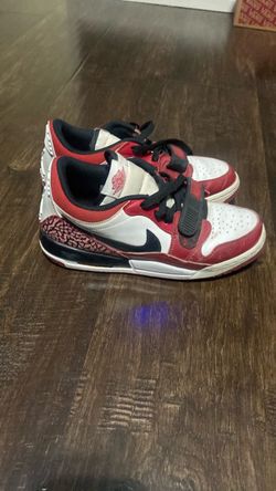 Nike  size6.5 Y