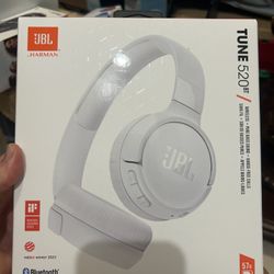 JBL Tune 520BT Wireless Bluetooth On-Ear Headphones -  White NEW (BBJ)