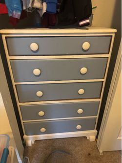 5- drawer dresser