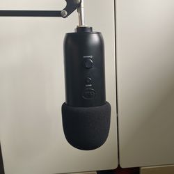 Blue Yeti Microphone With Boom Arm