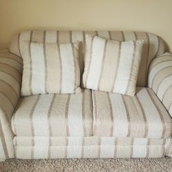 Love Seat 