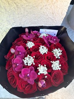 Flower arrangement and bouquets
