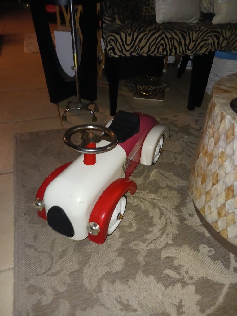 Cool Vintage Metal Toddlers Ride Play Truck 25 Firm These Online Going For 200 + Best Deal Here..