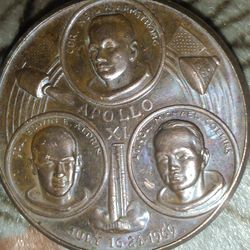Bronze Apollo XI Coin