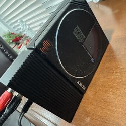 WORLDS FIRST PORTABLE CD PLAYER RARE! Sony Walkman D-50 Released in 1984 Highly Collectable + Dock ... Sale Or Trade 