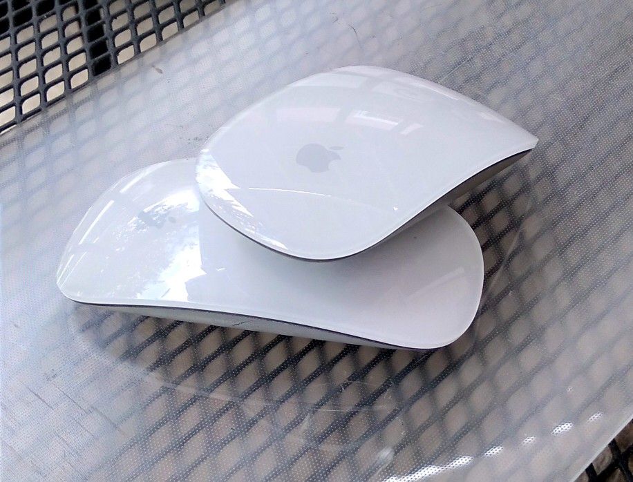Apple Magic Bluetooth Wireless Laser Mouse - A1296