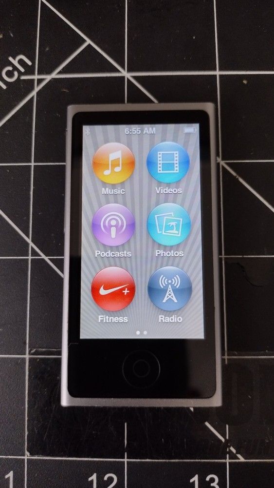 Apple I Pod $$50 Or Best Offer  Works Good No Charger Pick Up In Orange