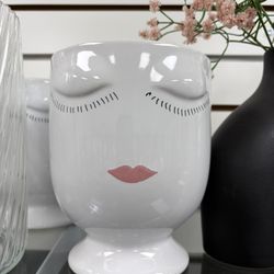 Abstract Feminine Face Vase