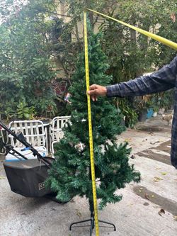 Christmas tree 6 feet