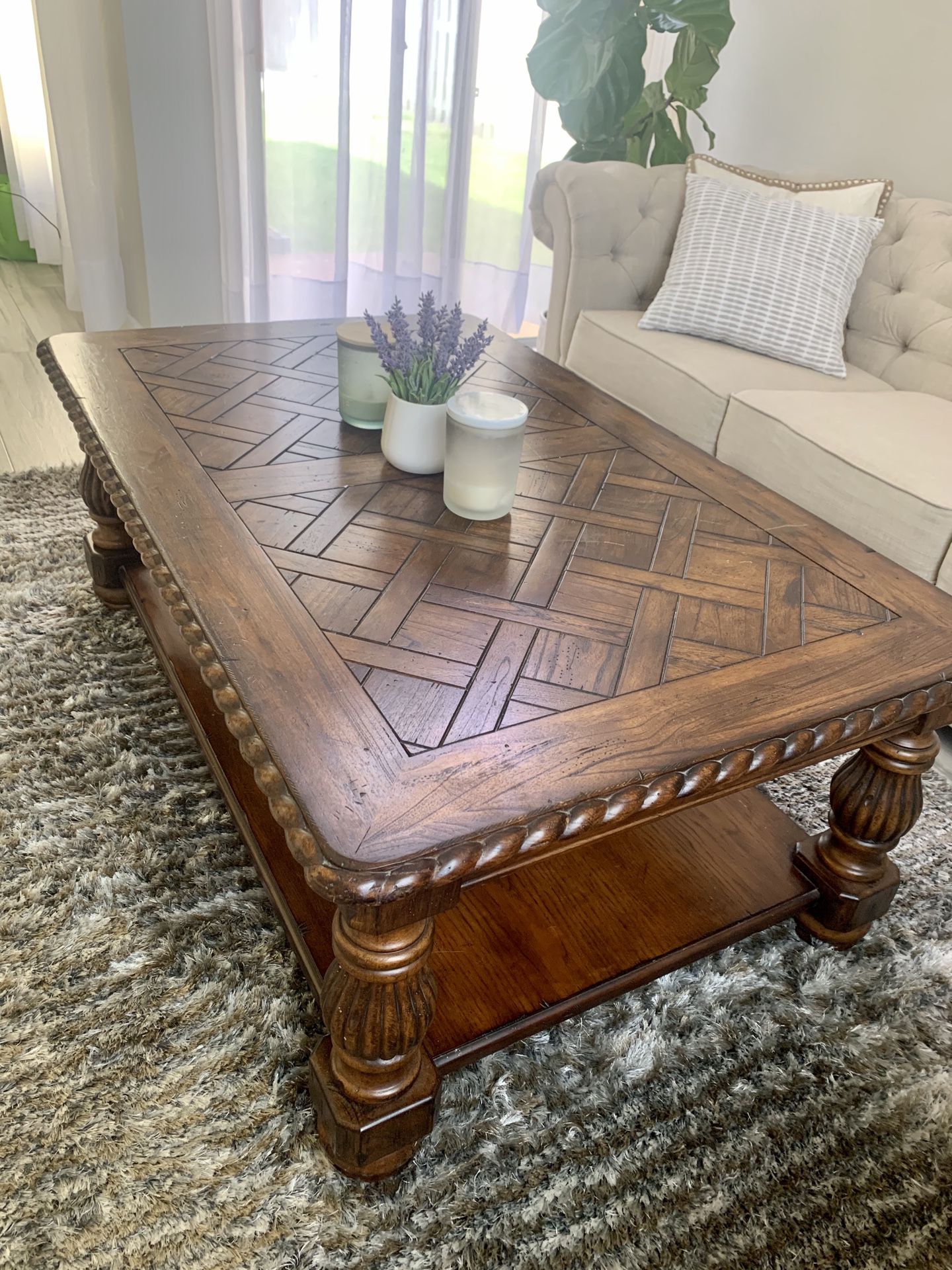 Beautiful oak 100% wood coffee table 55 x 33