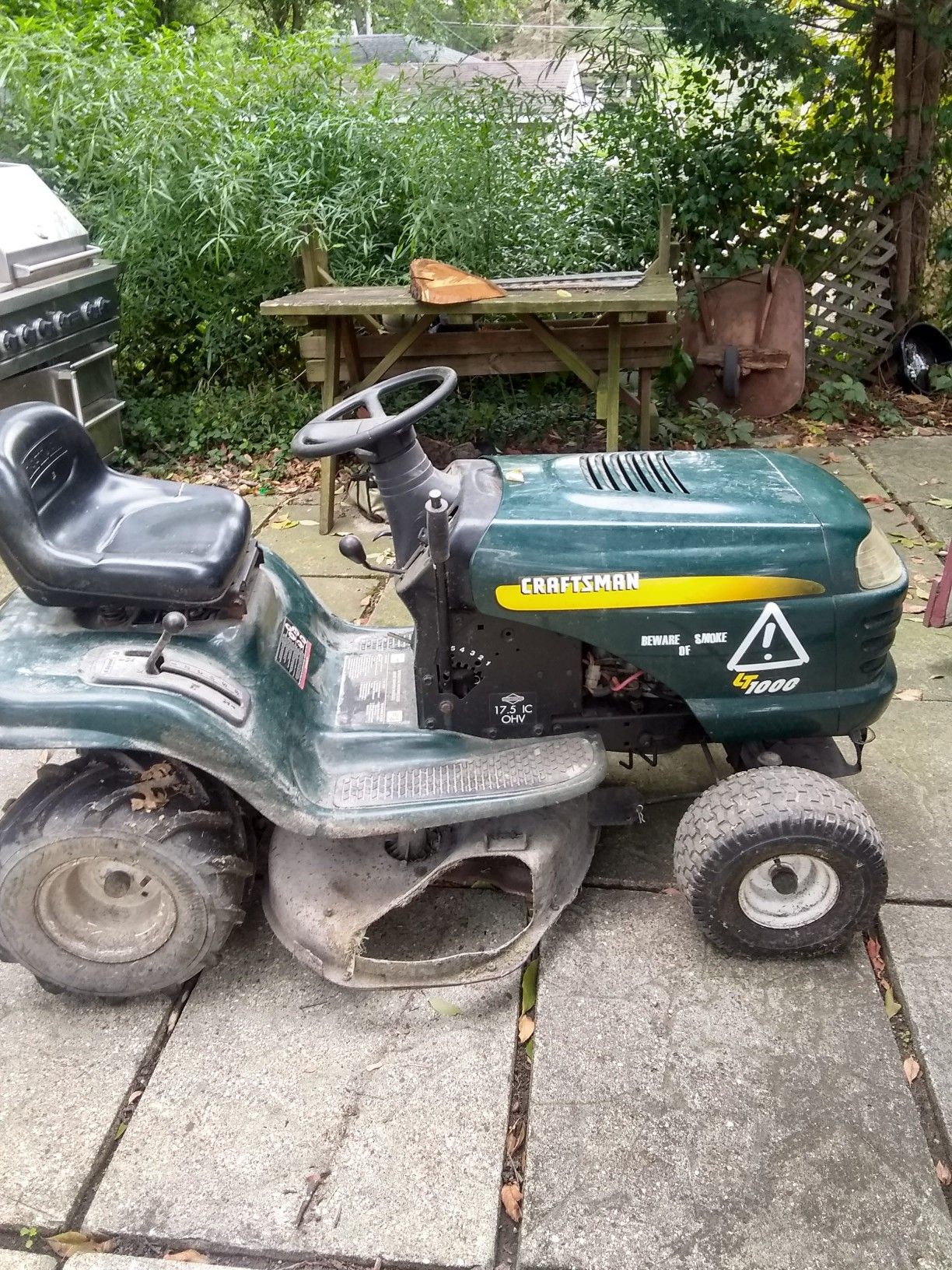 Craftsman 17.5 hp lawn tractor, ran good last year. Needs new starter. Not running this year. New battery otherwise good condition/ tires.