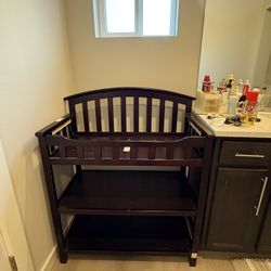 Wooden Baby Changing Table – Retails $120–$150