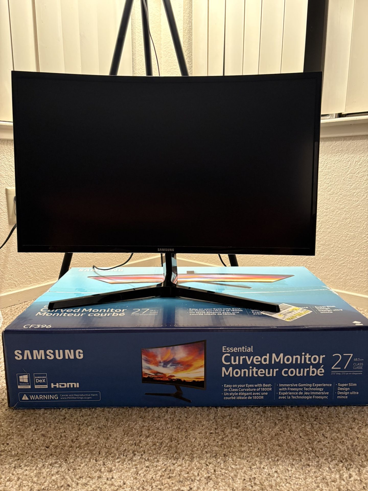 Samsung Curved Monitor 27 Inches