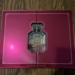 New Victoria’s Secret 3 Piece Bombshell Giftset 