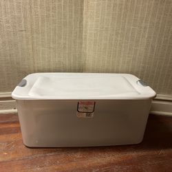 Sterilite 116 QT Storage Container